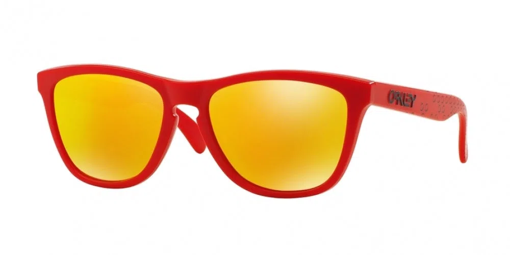 Oakley Frogskins 9013 Sunglasses - Crystal Clear - view 8